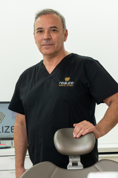 Dr. Carlos Dinis